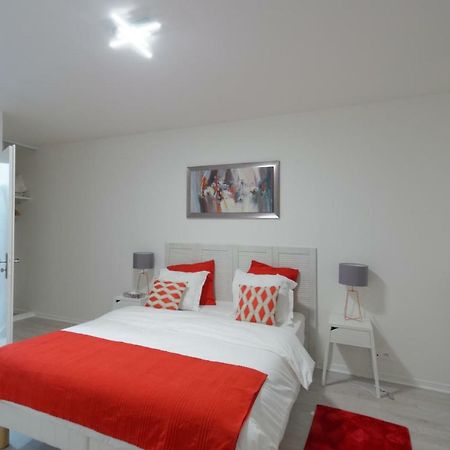 Red-Line Apartment Serris Ngoại thất bức ảnh